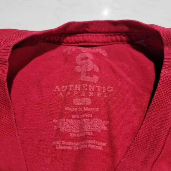 USC Trojans x Marvel Avengers Official NCAA T-Shirt 2XL RED Champions Fight On - Picture 8 of 10